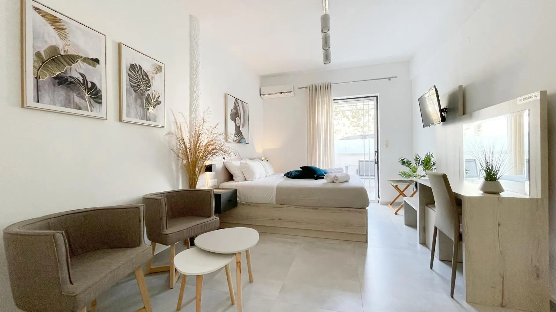 Sunset Seaside Apartments & Studios Rethymno  Greece