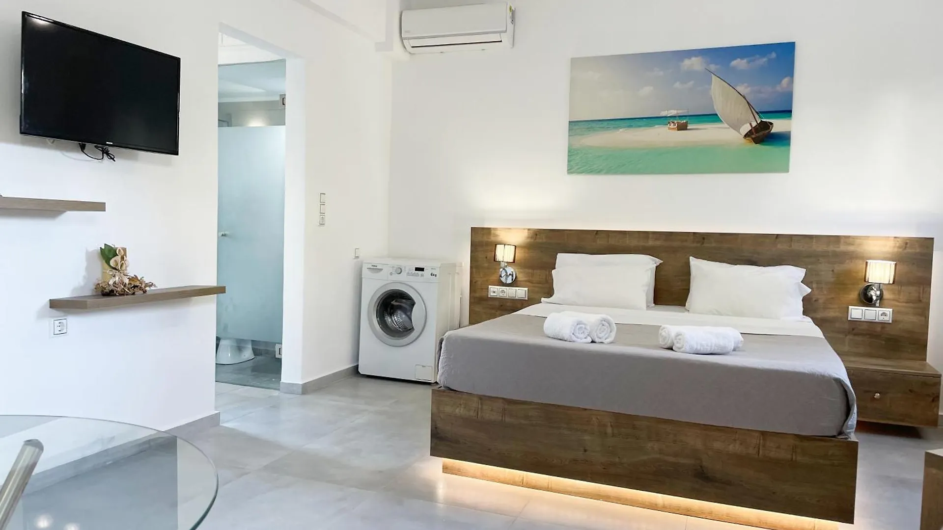 Sunset Seaside Apartments & Studios Rethymno  Rethymno (Crete)