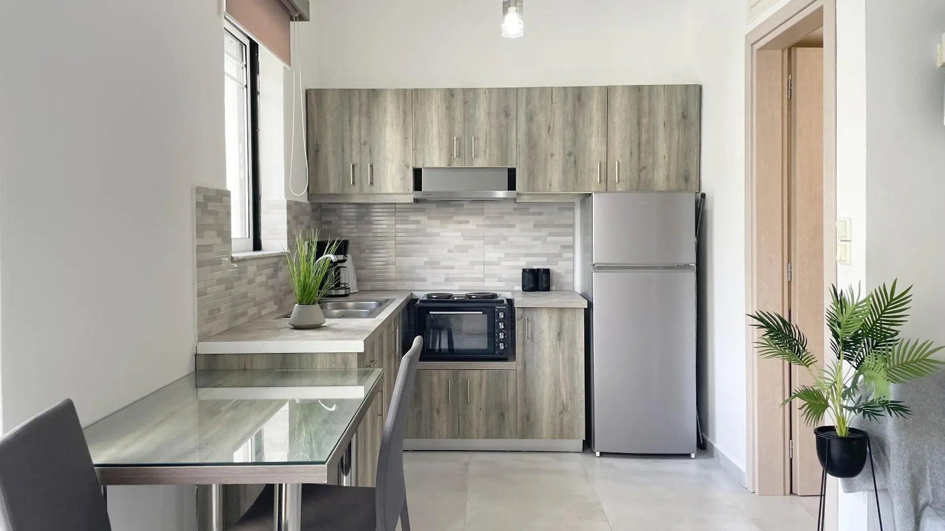 Sunset Seaside Apartments & Studios Rethymno  0*, Rethymno (Crete) Greece