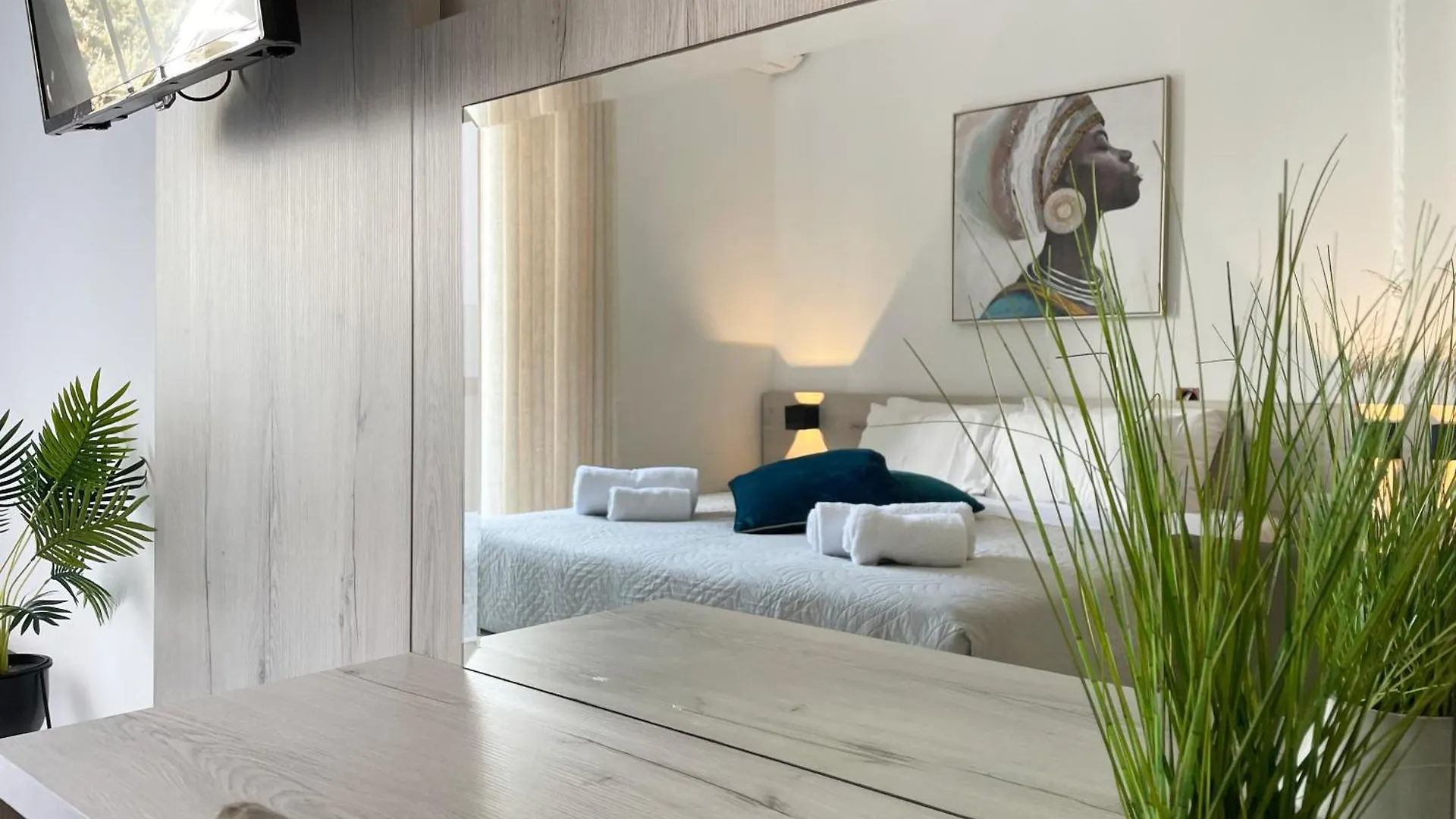 Sunset Seaside Apartments & Studios Ретимно